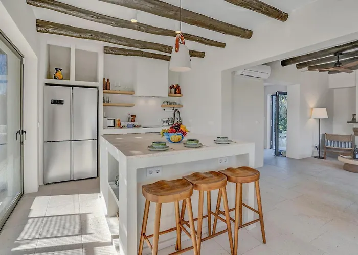 Jujube By Aguilarent Хавеа